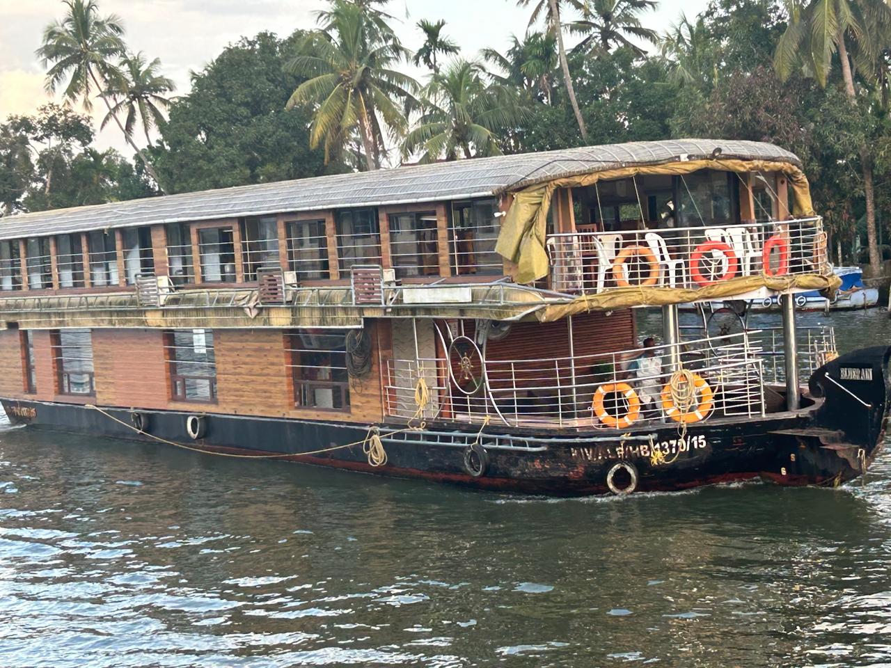Kerala Backwaters Serenity with Guide